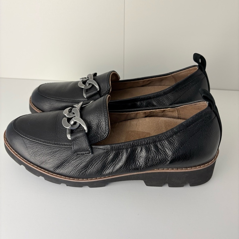 Vionic Cynthia Black Leather Chain Slip On Loafers - Picture 3 of 7